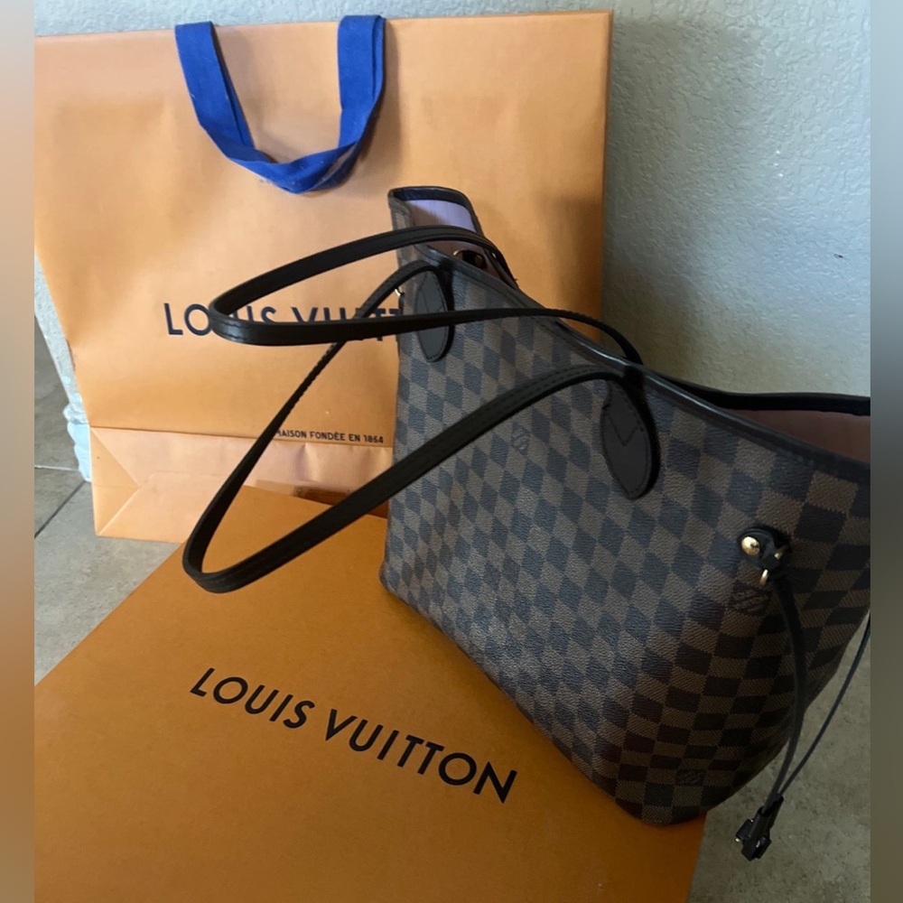 LV MM Damier tote